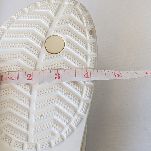 CROCS Tie-Dye Flip Flops with White Straps - Picture 11 of 11